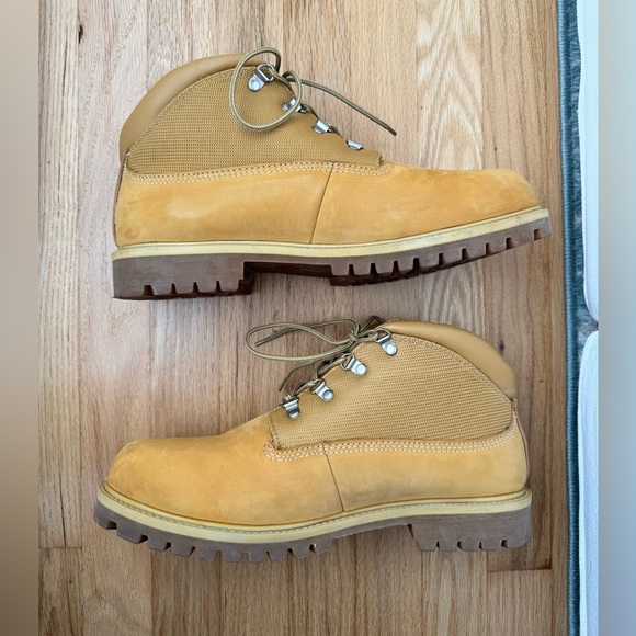 FUBU boots. Size 11.5. - Picture 3 of 6